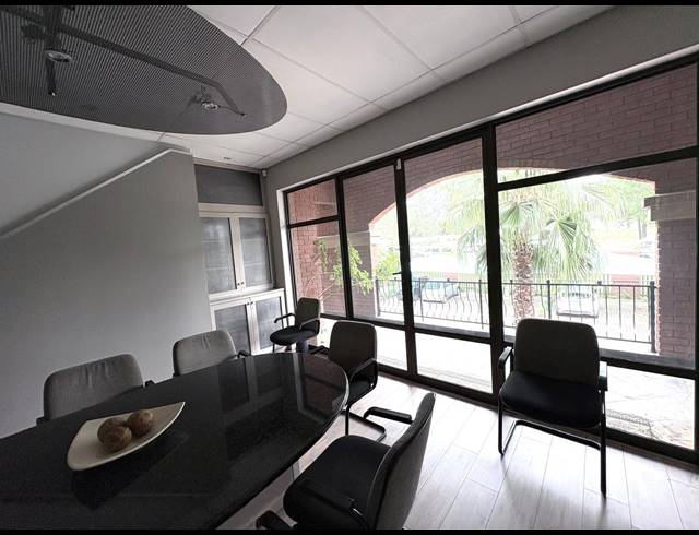 450M² OFFICE FOR SALE IN FOURWAYS